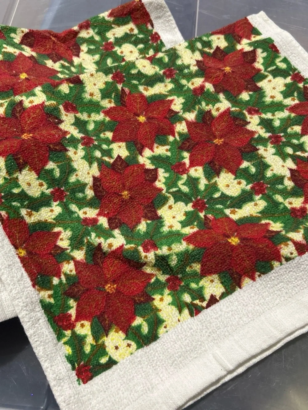 Holiday Poinsettia Oven Mitt and Towel Set - Red & Green